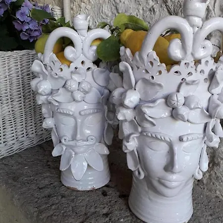 Semesterbostad I Leoni Di Sicilia *